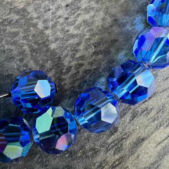 Iridescent Vibrant Peacock Blue Faceted Bead Wrap Bracelet - Picture 3 of 5